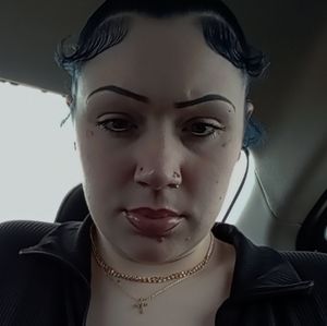 Meet your Posher, Myra